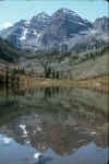 Maroon_Bells-Reflection3.jpg (33429 bytes)